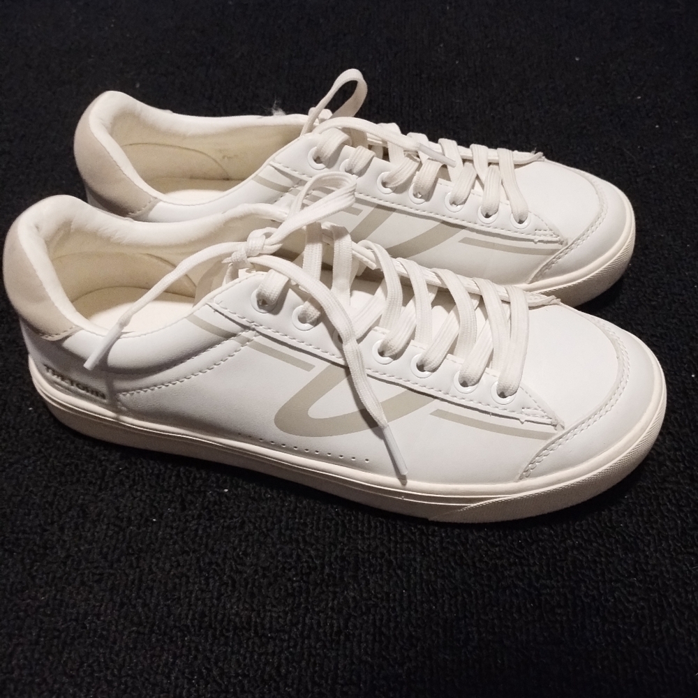 Tretorn Hooper White Sneakers with Logo